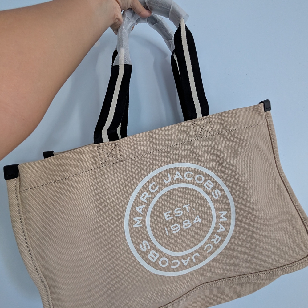 Marc Jacobs Signet Large Canvas Tote Bag - Picture 3 of 3